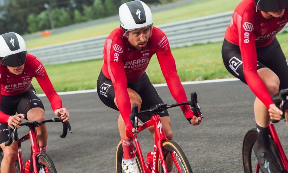 Okolo Slovenska: Dnes prejdú cyklisti cez Piešťany dva razy, zajtra tu odštartujú. Pozor na dopravné obmedzenia