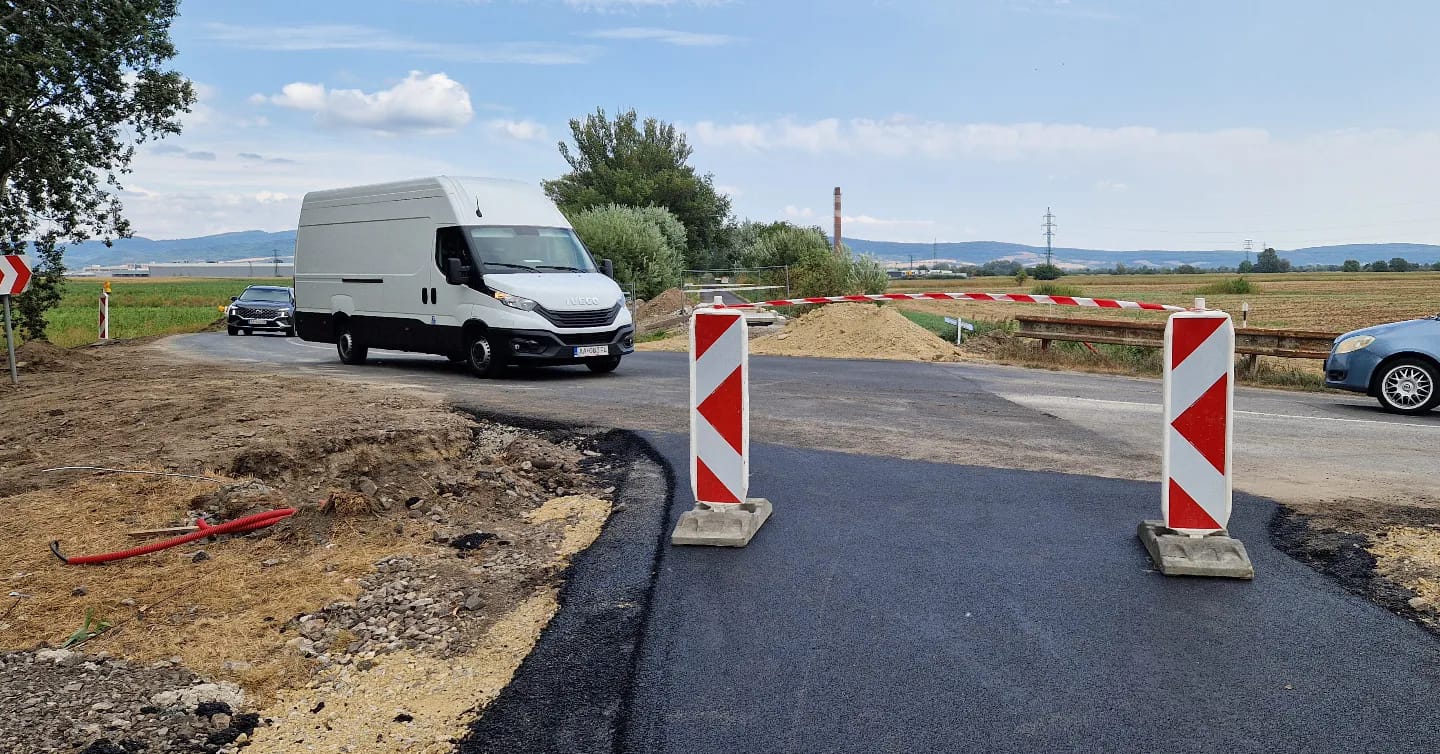 Cyklotrasa Zelená cesta priecestie Kocurice výstavba