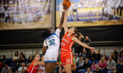 Basketbal extraliga ženy - Úvodný rozskok zápasu Piešťanské Čajky - Ružomberok