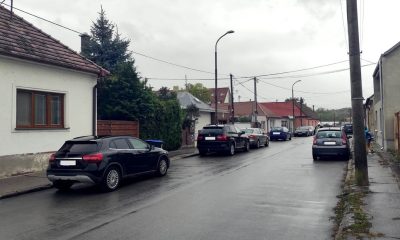 Ulica Bodona Piešťany - parkujúce autá