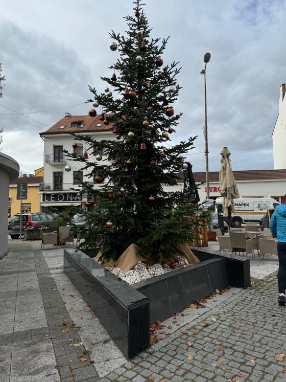 Vianočný strom na Námestí slobody