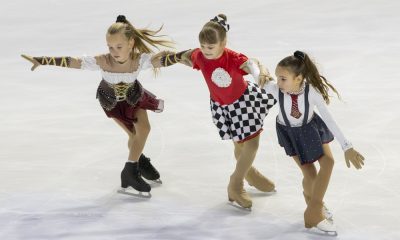 Krasokorčuliarky Skating Club Piešťany počas Vianočného predstavenia