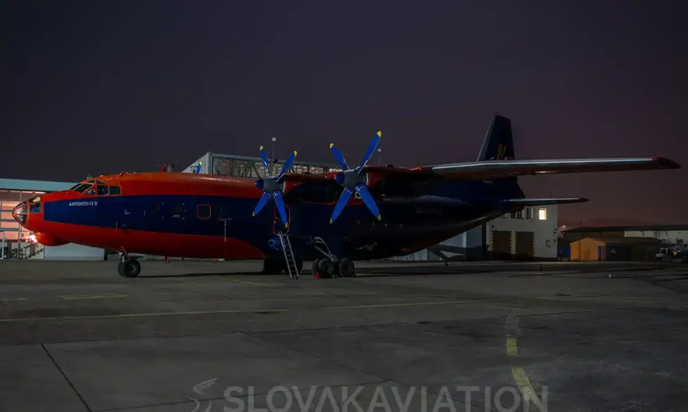 Lietadlo Antonov 12 B